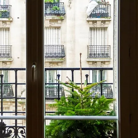 Charming Near Montmartre Apartmán *